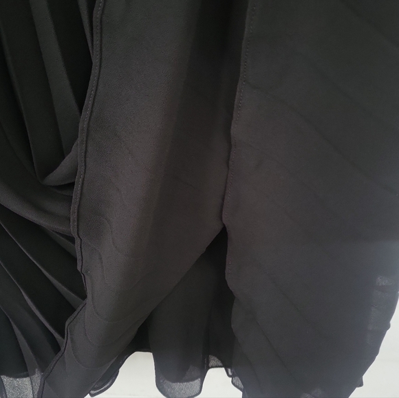 Michael Michael Kors Black Georgette Accordian Pleated Midi Shirt Dress Sz 6 - Picture 9 of 12